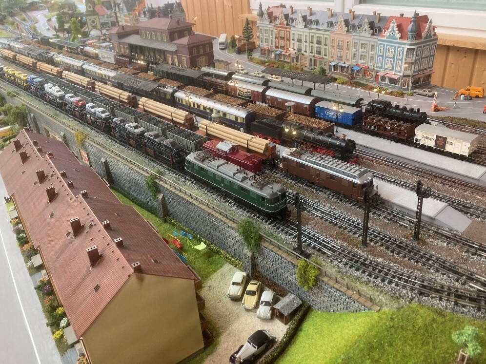 Faszination Modellbau Internationale Leitmesse für Modellbahnen und Modellbau FN2025 Spur H0 Trix Express Donautal 02 uai