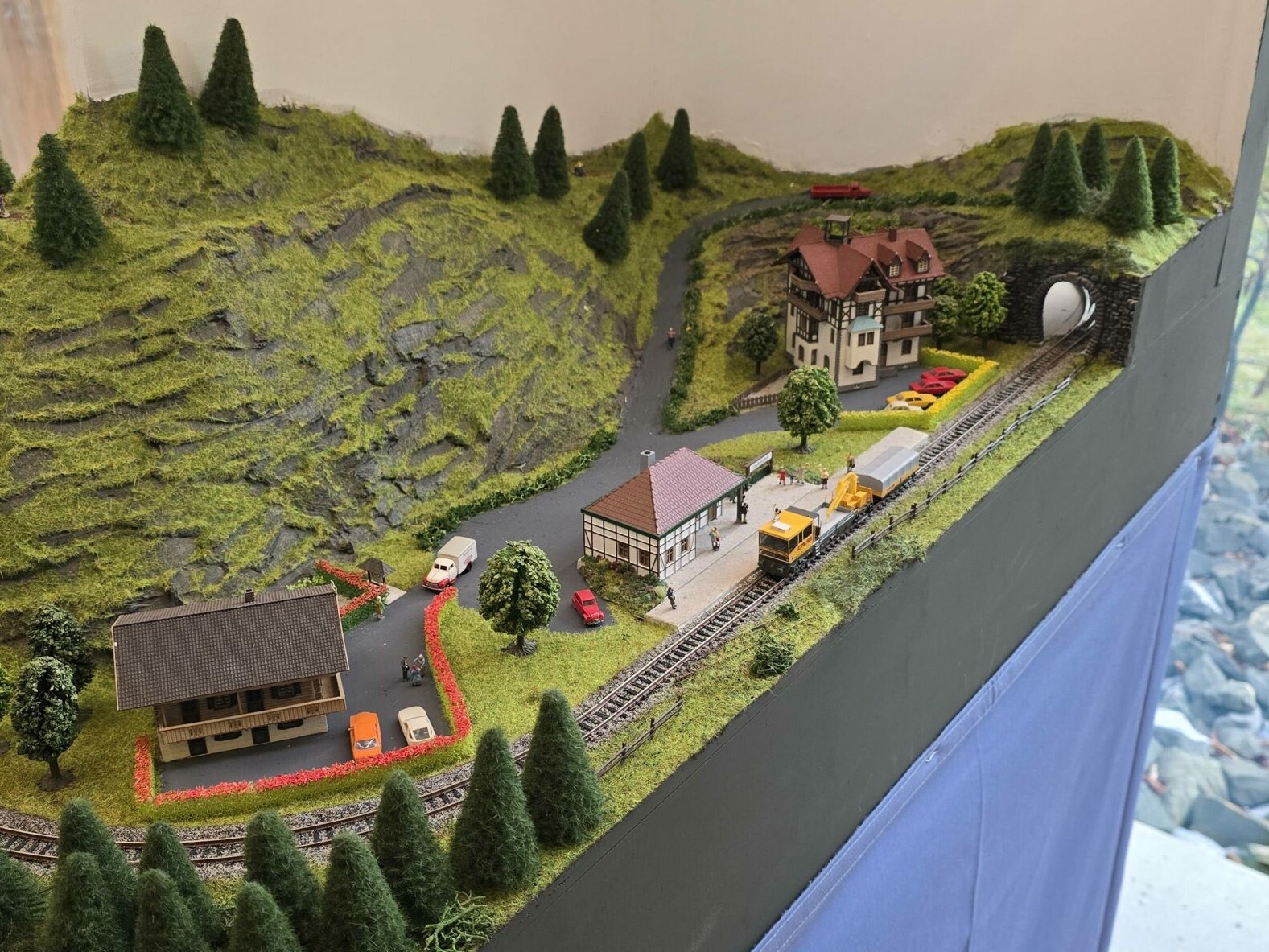 Faszination Modellbau Internationale Leitmesse für Modellbahnen und Modellbau FN2025 Spur H0uN Modellbahn Bodensee 02 scaled uai