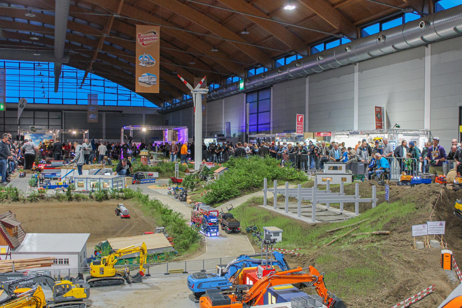 Faszination Modellbau Internationale Leitmesse für Modellbahnen und Modellbau Truck Nachtfahren 9 Faszination Modellbau Internationale Leitmesse für Modellbahnen und Modellbau Truck Nachtfahren 9